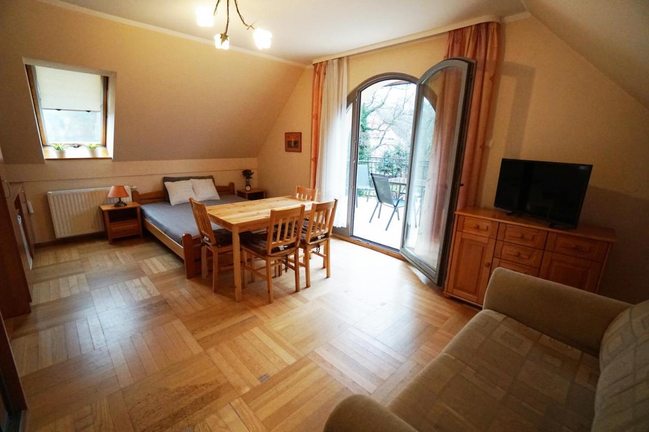Willa Nad Oczkiem Bed and Breakfast Świnoujście Exterior foto